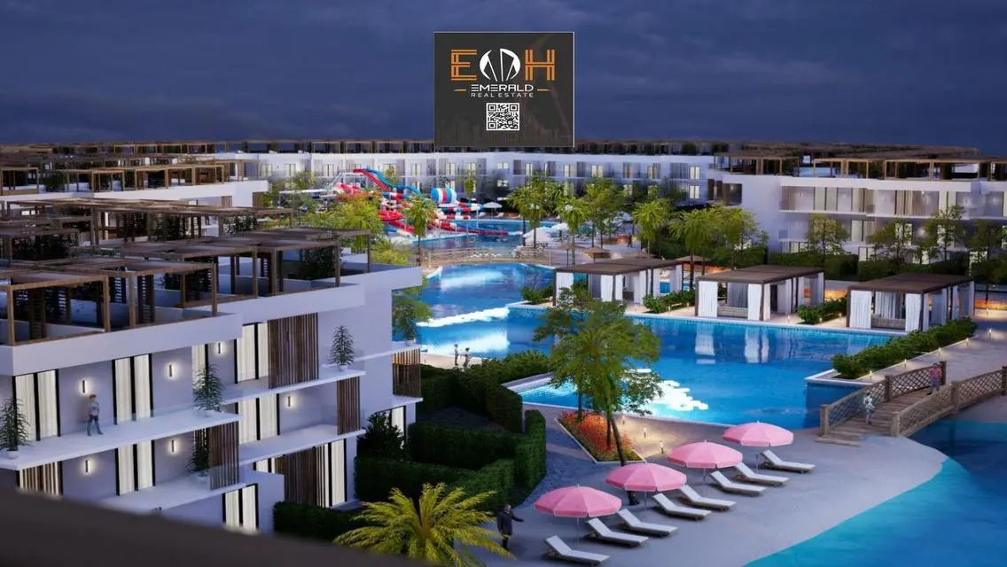Luxury Penthouse with Private Garden and Pool
