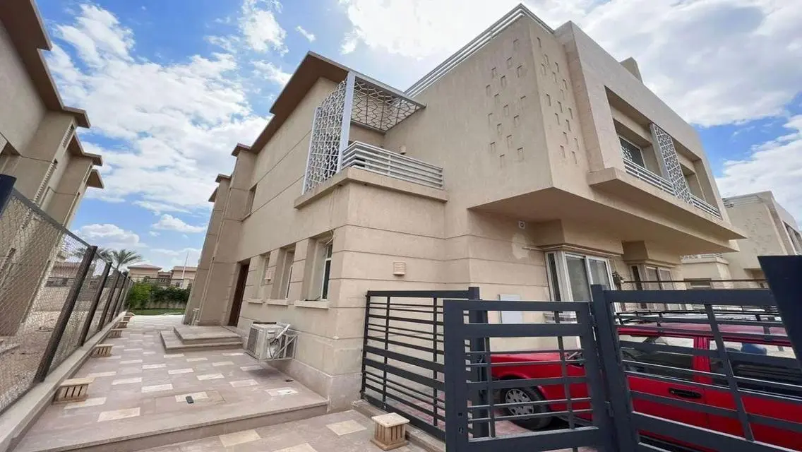 Luxury Villa for Sale in the Heart of the City