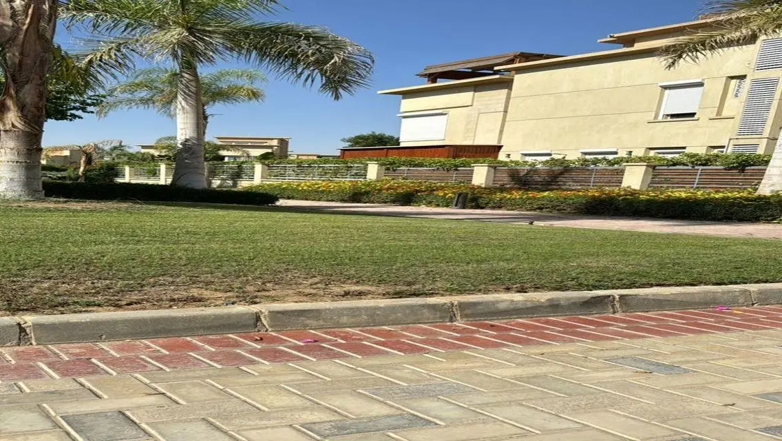 Luxury Villa for Sale in the Heart of the City