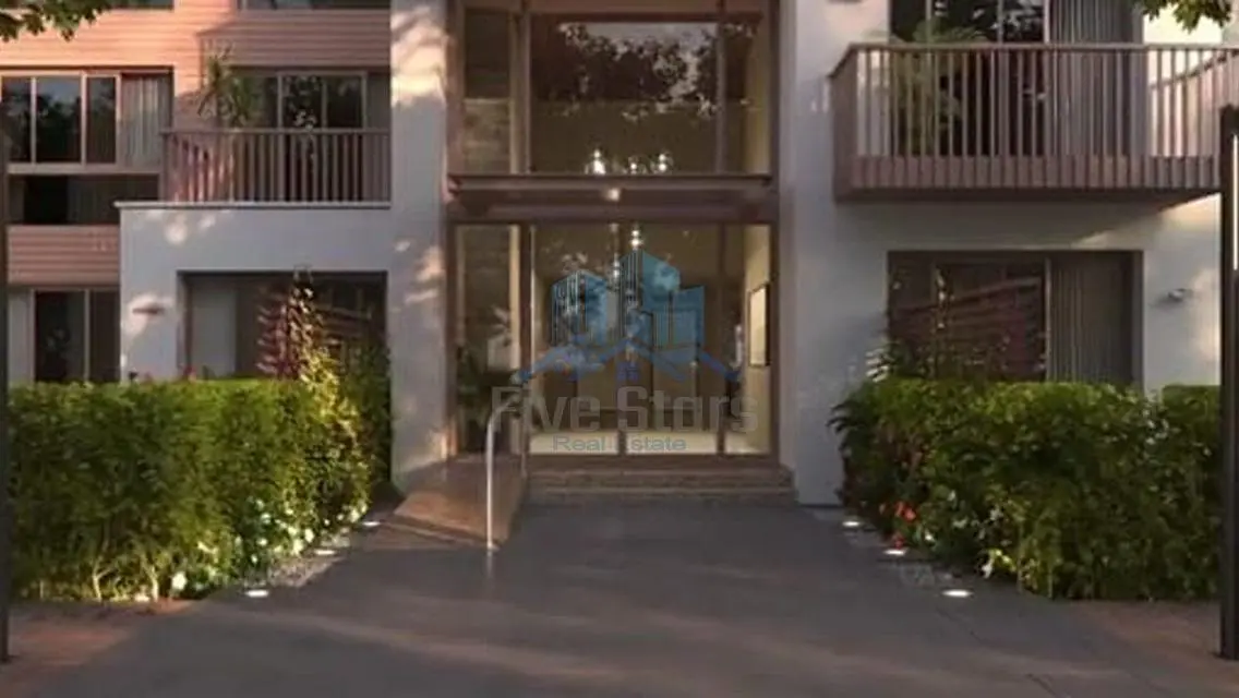 Luxurious 170 m² Apartment in Prime Location
