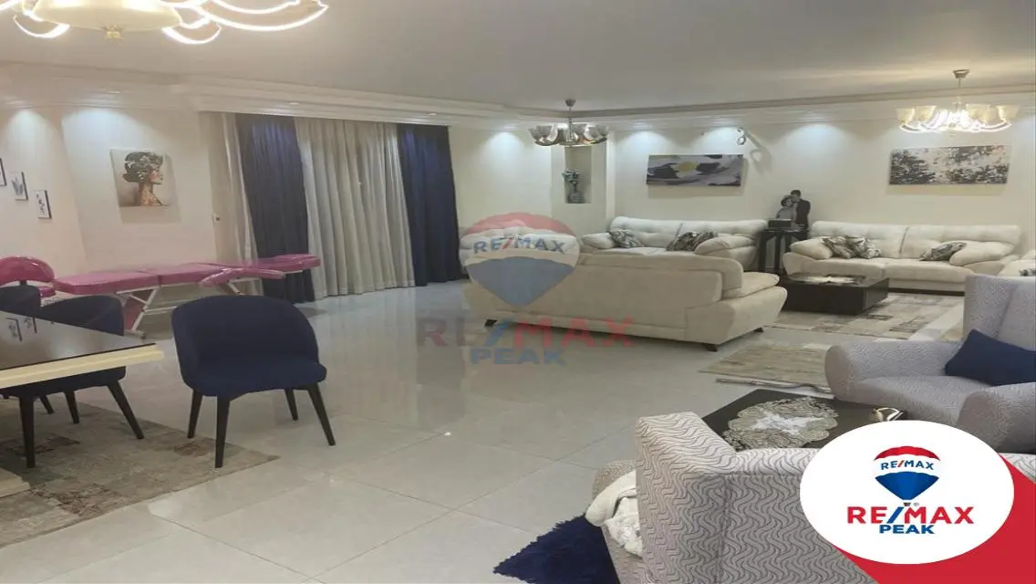 Luxury Apartment with Amazing Space in the Heart of the City