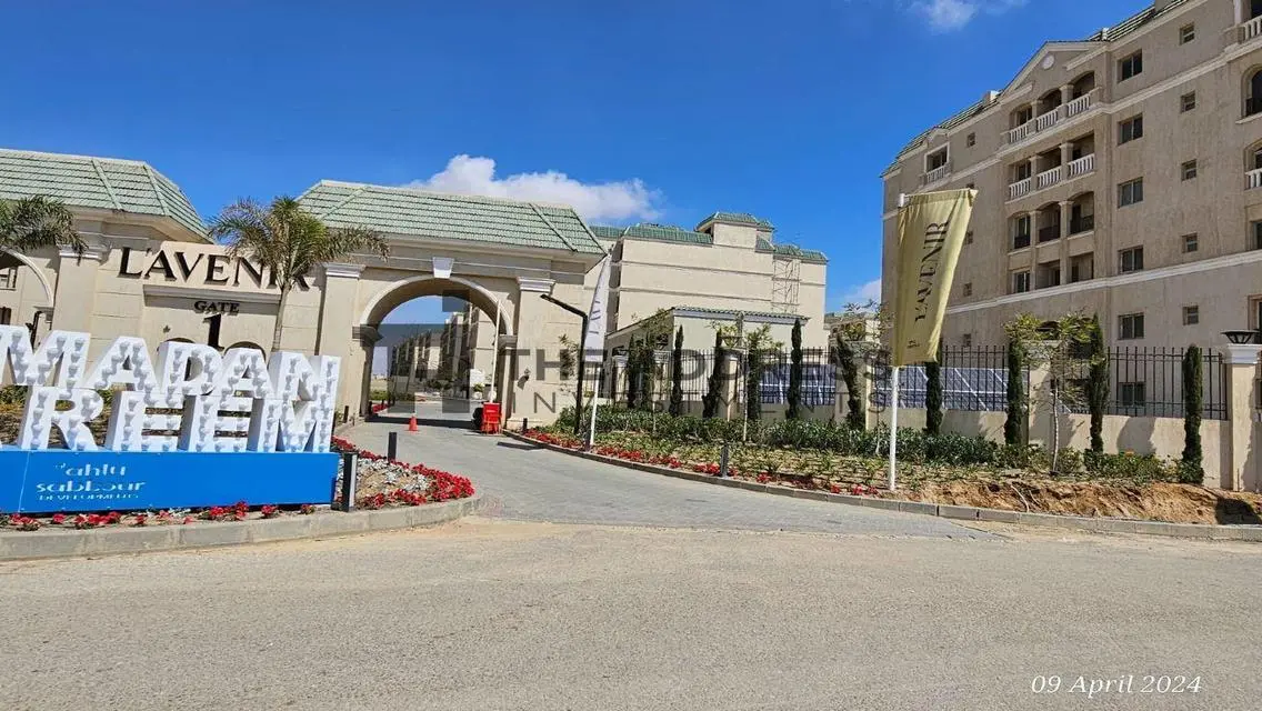 Luxury Apartment for Sale with Lake View