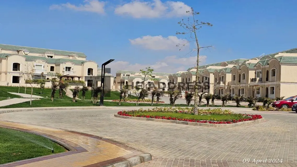 Luxury Apartment for Sale with Lake View