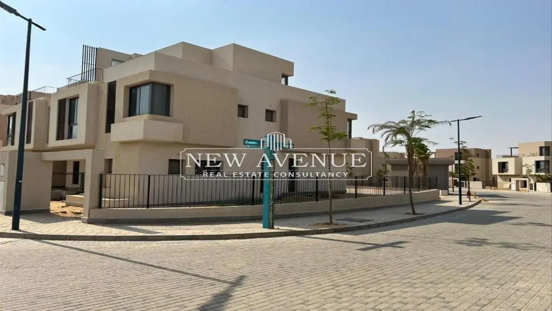 Luxury Apartment For Sale with Spacious Layout in Prime Location