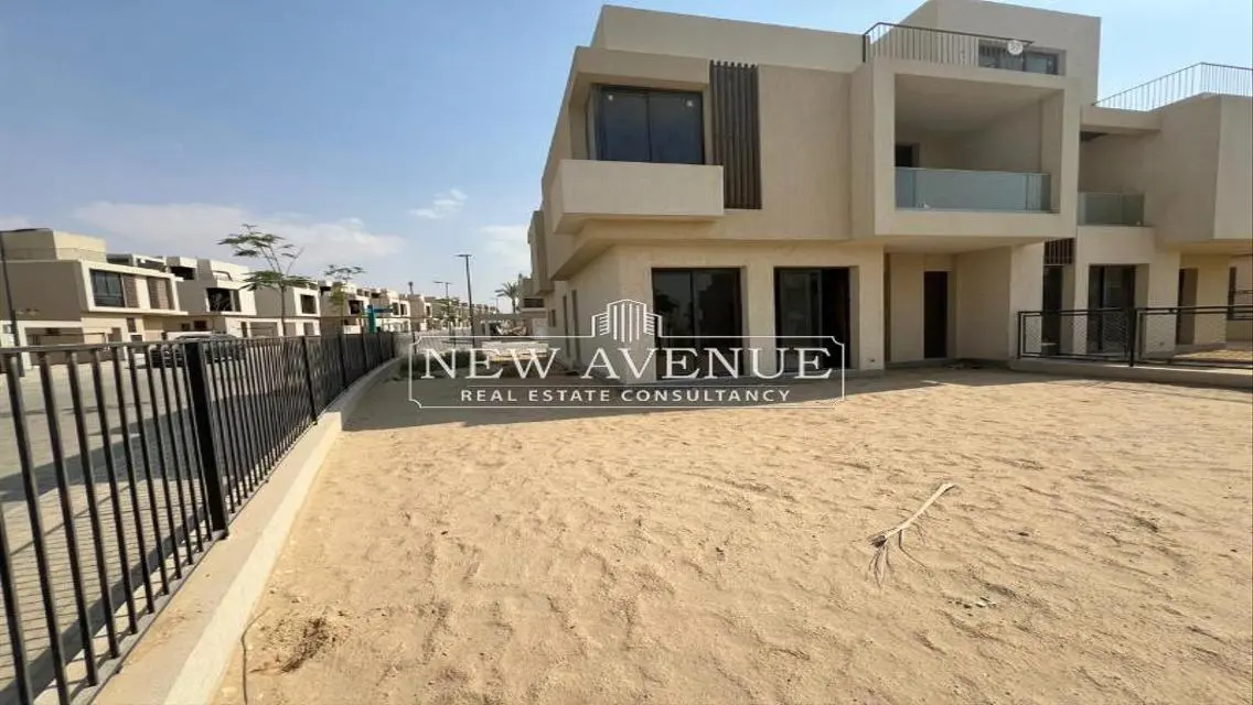 Luxury Apartment For Sale with Spacious Layout in Prime Location