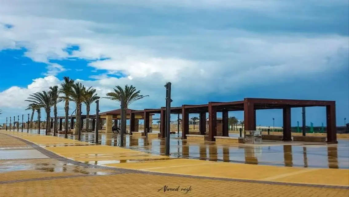 Luxury Apartment with Scenic Water Views and Prime Amenities