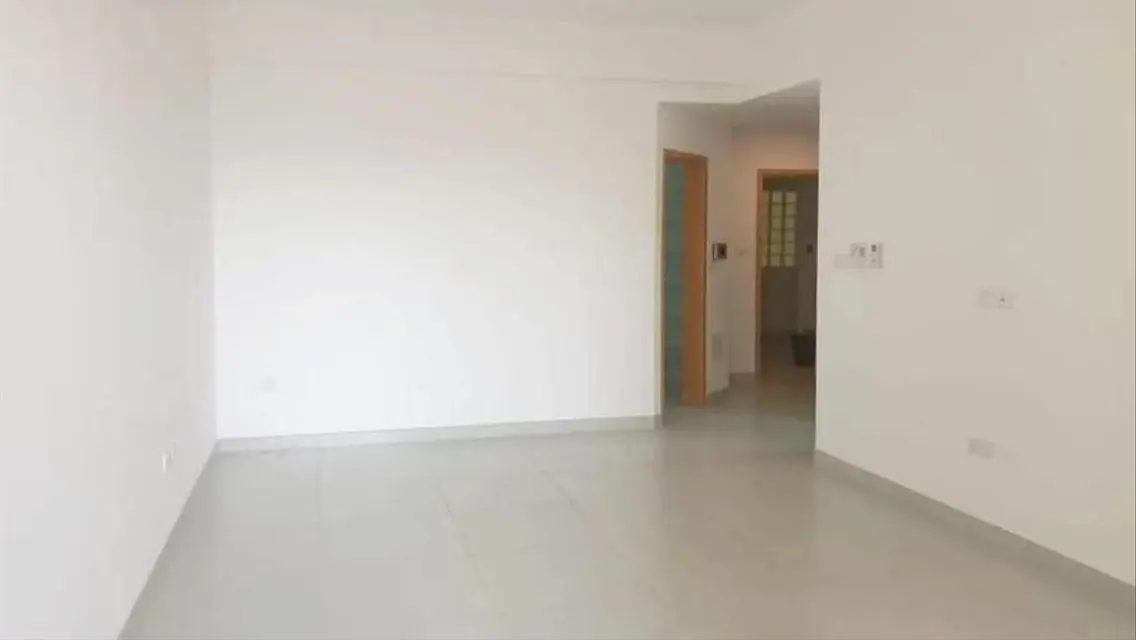 Luxury Apartment with Scenic Water Views and Prime Amenities