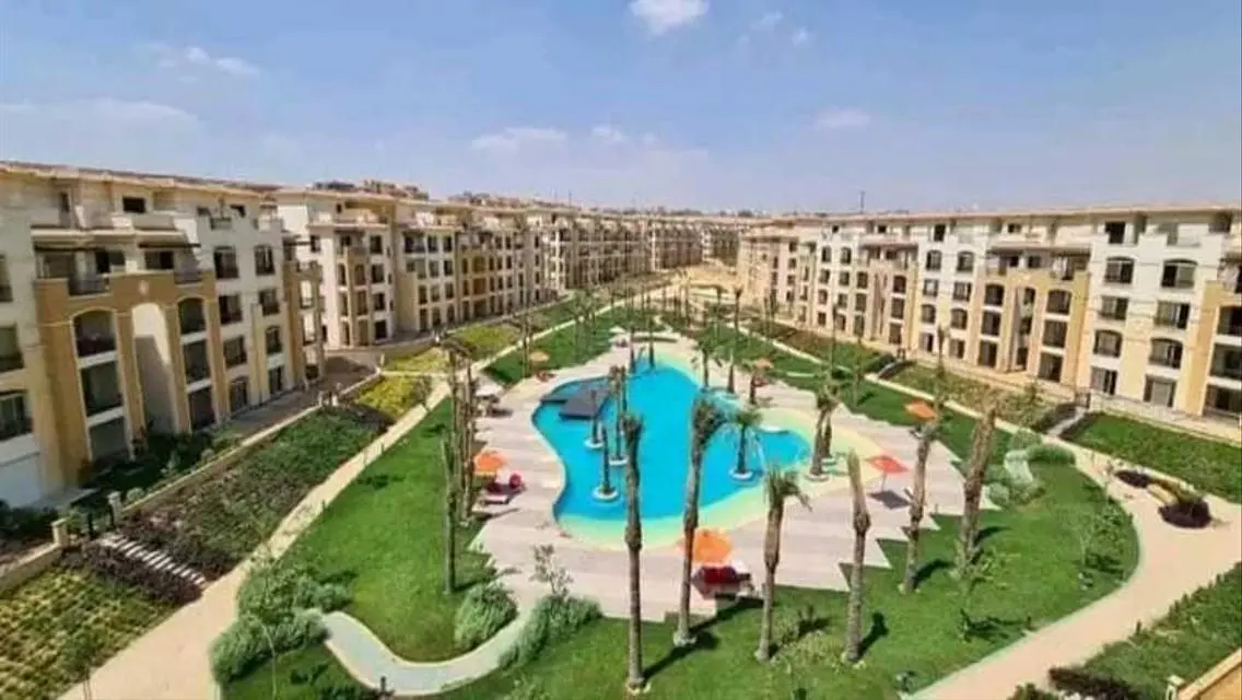 Luxurious Pool View Apartment - 3 Bedrooms