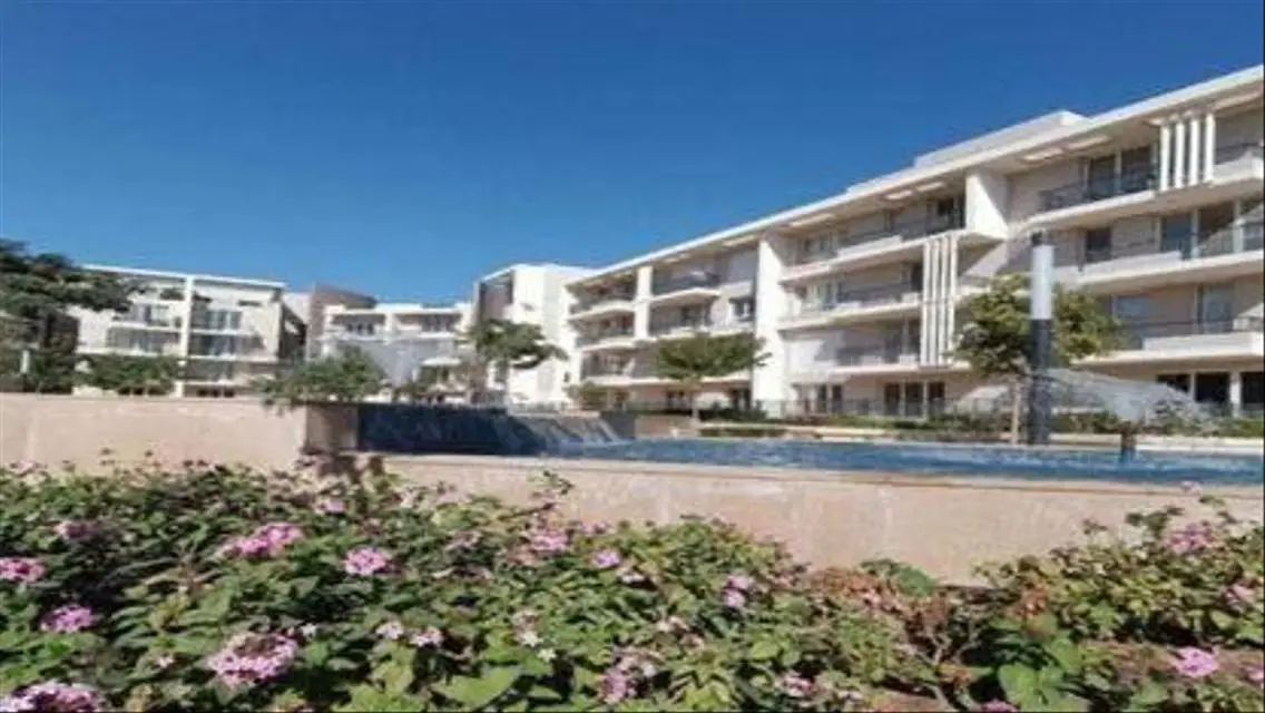 Luxury Villa for Sale with Ample Space - 6,000,000 EGP