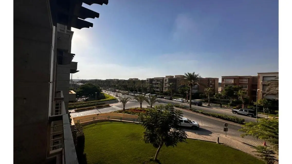 Luxury Villa for Sale in Sheikh Zayed - 22
