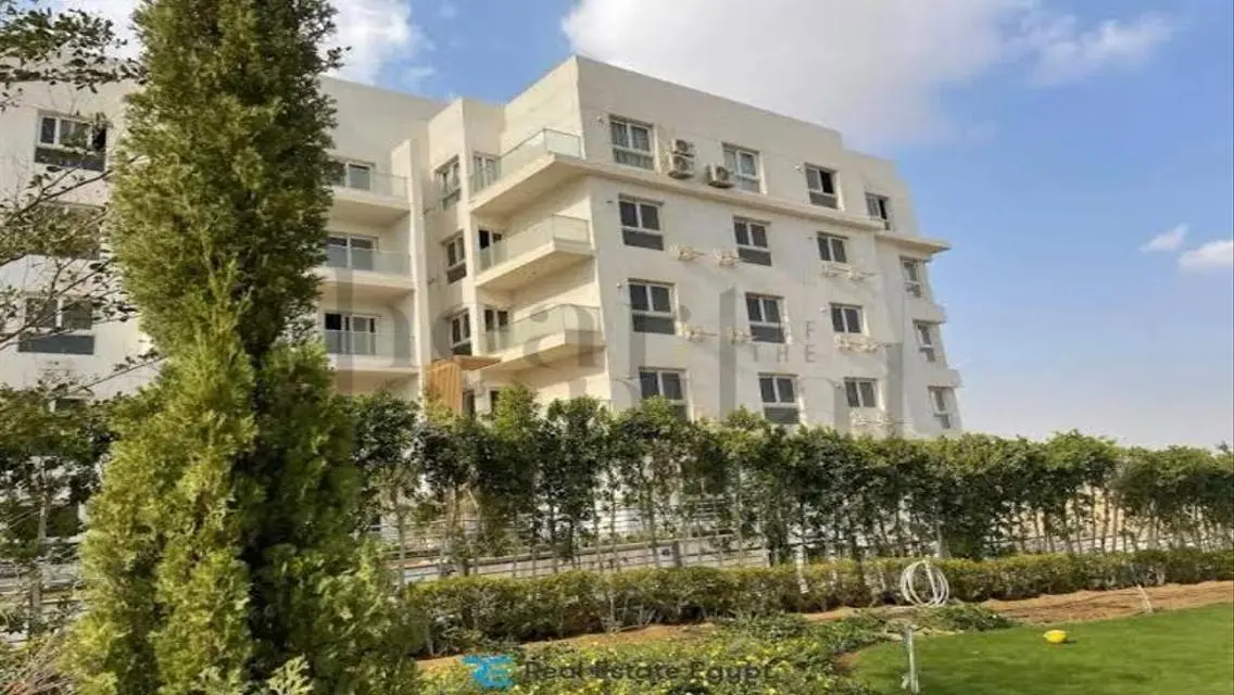 Luxurious Apartment for Sale with Multiple Amenities
