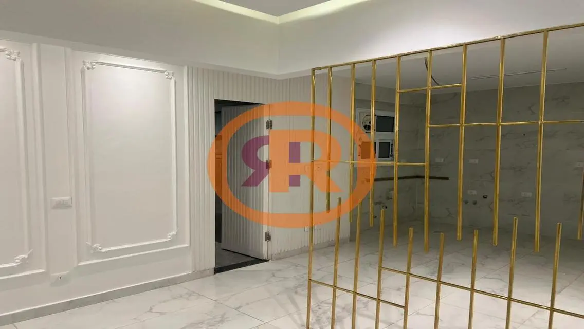 شقة فاخرة للإيجار بحارس أمن وصالة رياضة