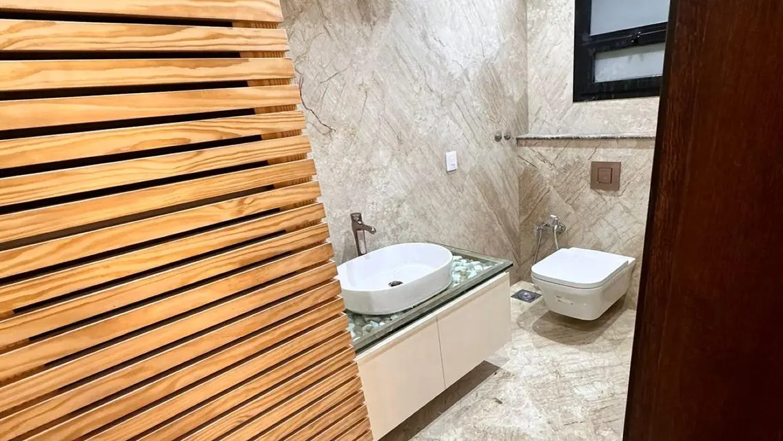 Luxury Furnished Apartment in a Prime Location