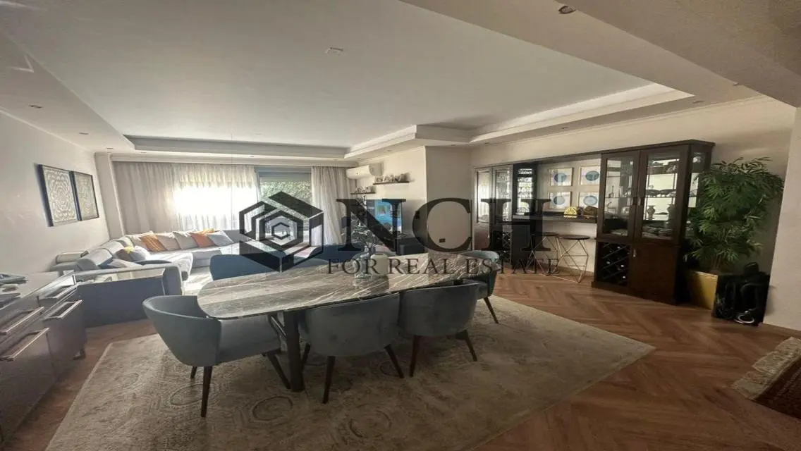 Stunning Villa with Spacious Living in Prime Location