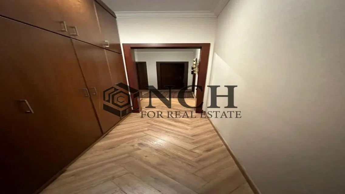 Stunning Villa with Spacious Living in Prime Location