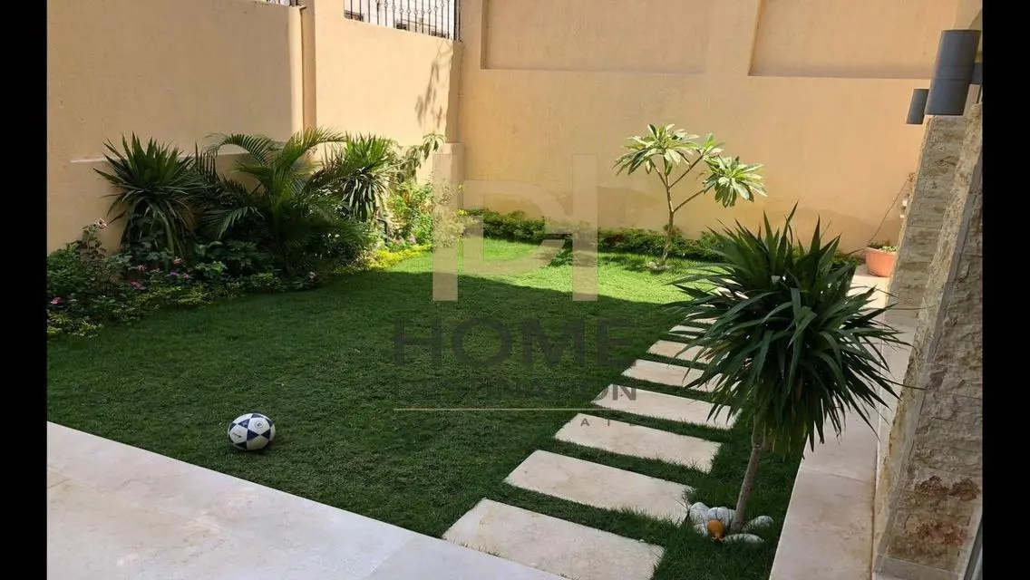 Luxury Villa for Sale with 270 Sqm Space