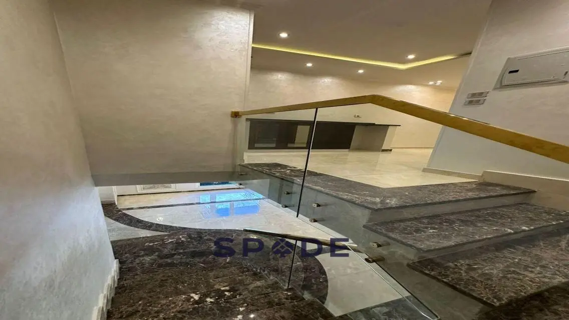 Luxury Apartment for Sale - 329-176