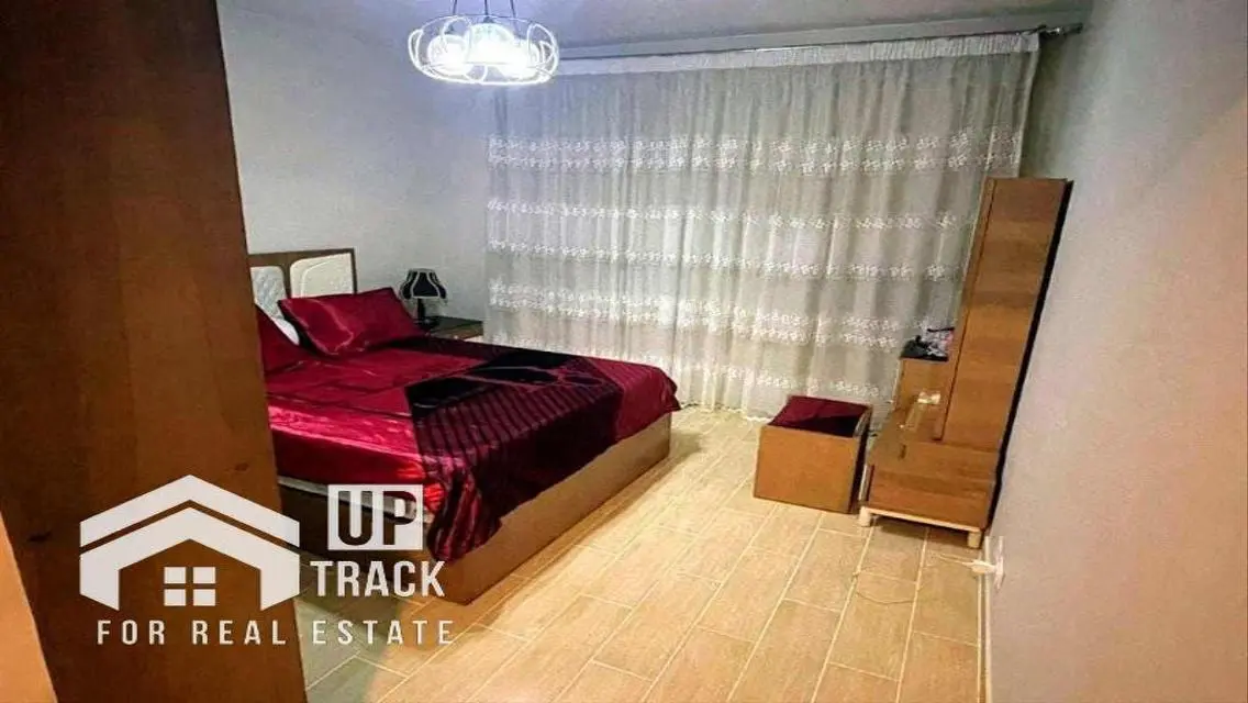 منزل رائع بمساحة واسعة للبيع