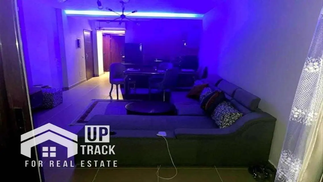 منزل رائع بمساحة واسعة للبيع