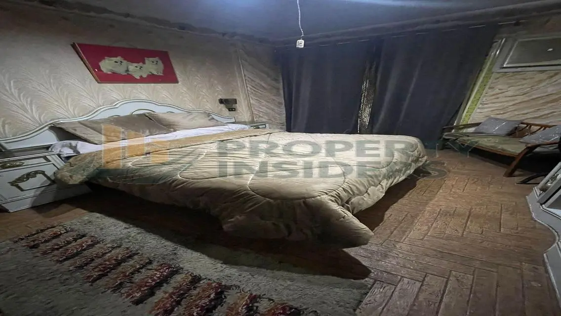 شقة مميزة بمساحة واسعة للبيع