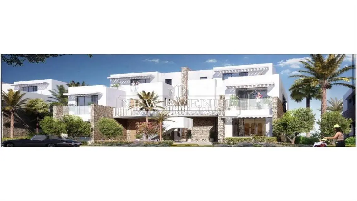 Luxury Apartment Overlooking a Landmark with Private Garden