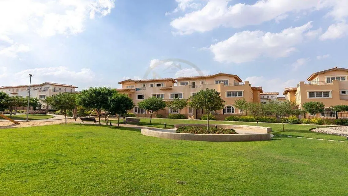 Luxury Apartment in Cluster 8 - 370 sqm