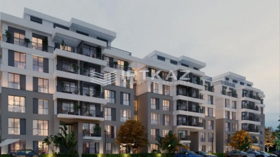 Luxury Apartment with Lake View in a Prime Location