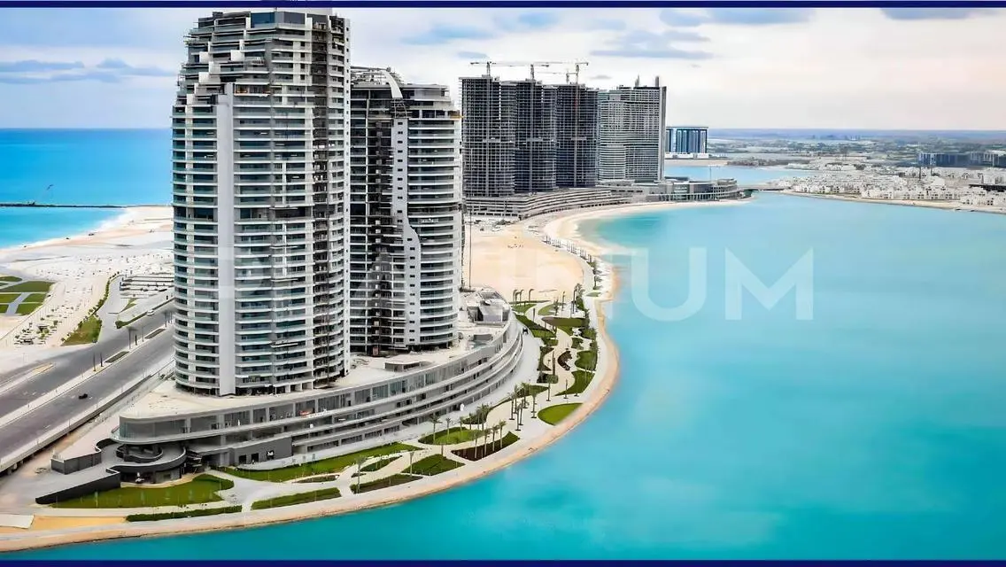 شقة حديثة للبيع في North Edge Tower