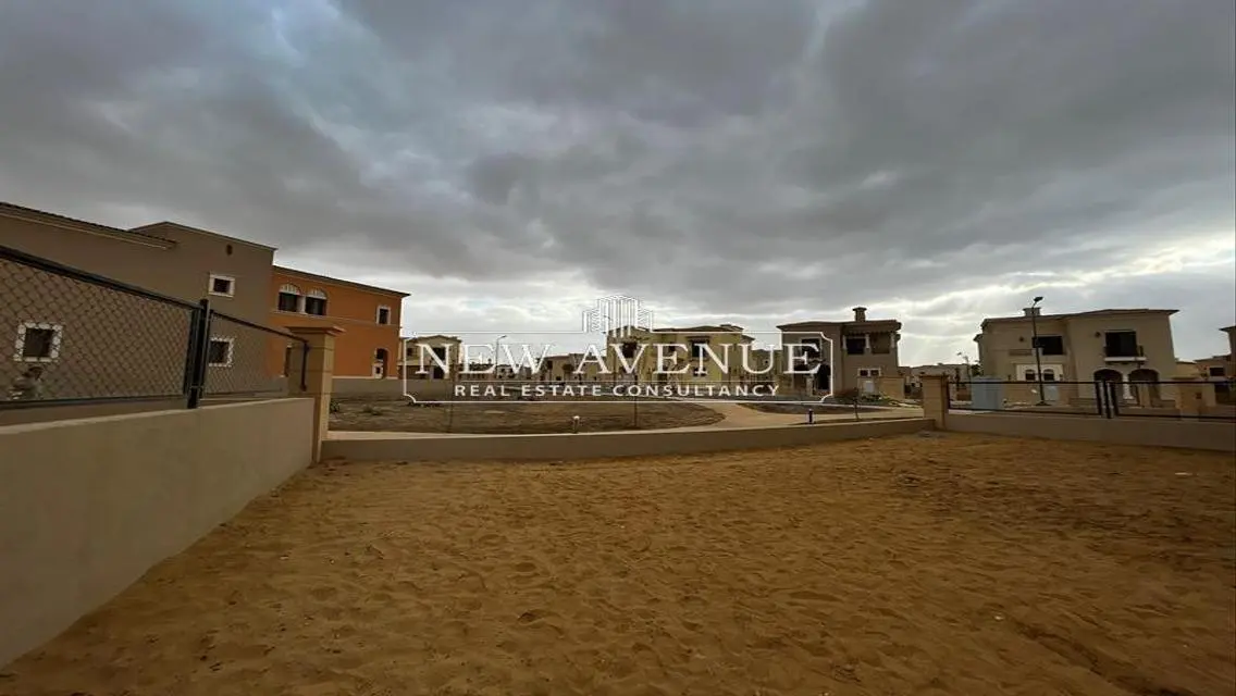 Luxurious Apartment for Sale with Ample Space in a Prime Location