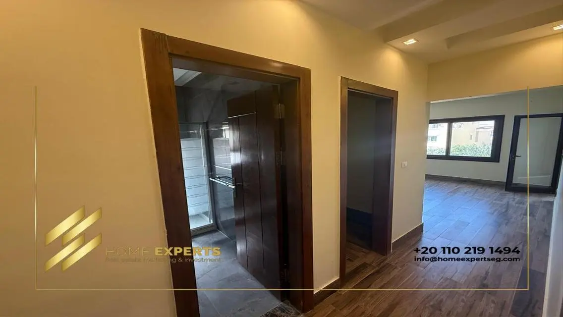 Luxury Villa with Garden and Pool in a Prime Location