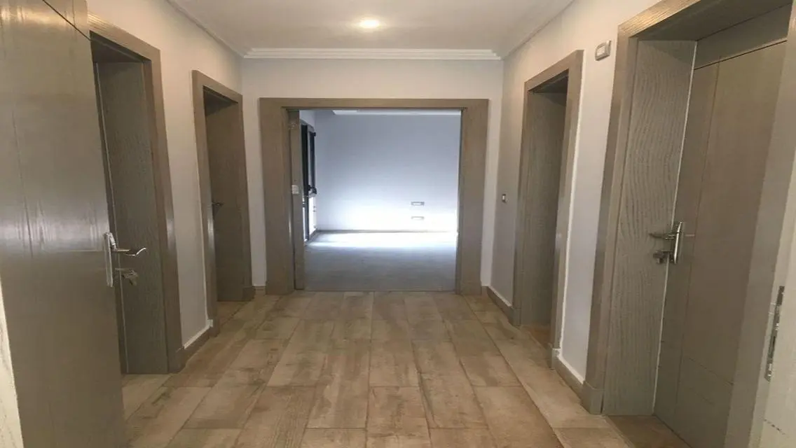 Luxurious Apartment with 3 Bedrooms and 3 Bathrooms