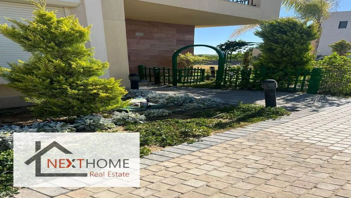 Luxury Villa with Comprehensive Amenities for Sale