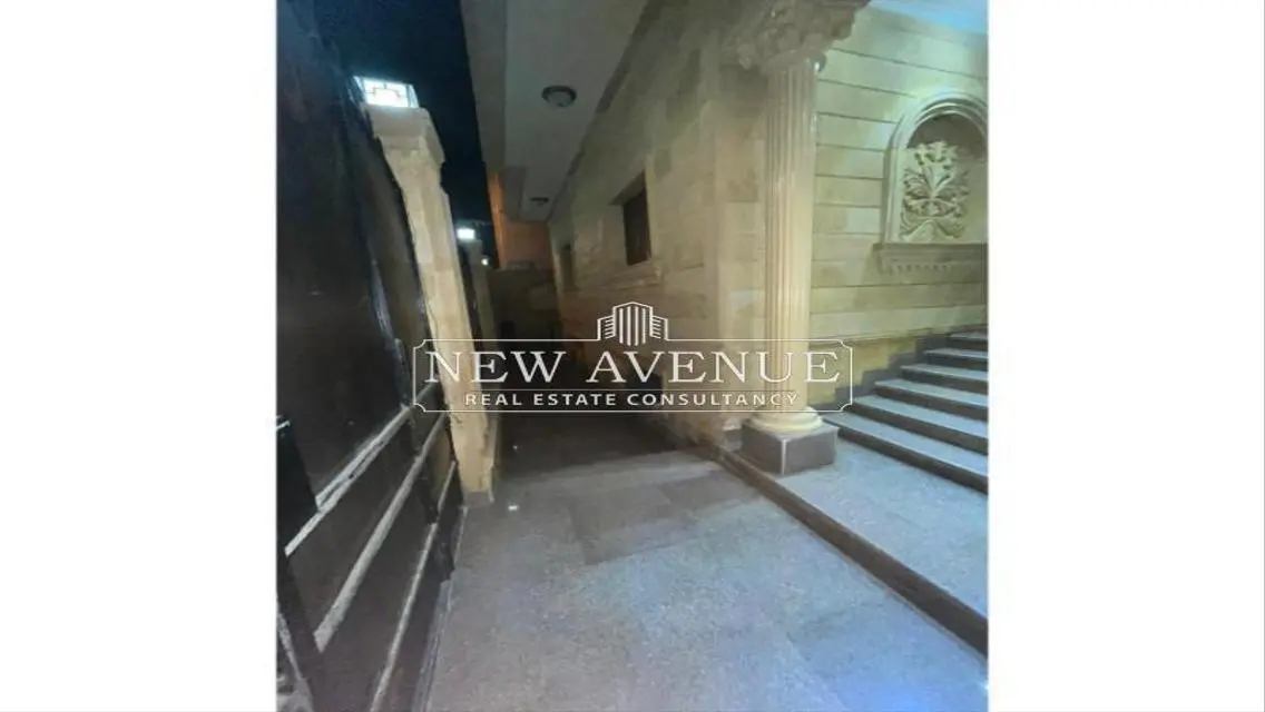 Luxury Apartment with Main Landmark View in the Heart of the City