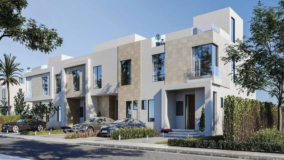 Luxurious Apartment in Kings Polo with Lake View