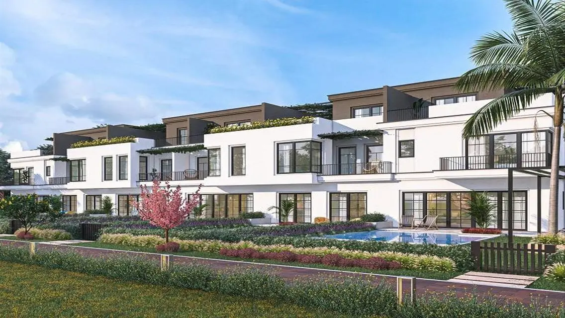 Luxurious Apartment in Kings Polo with Lake View
