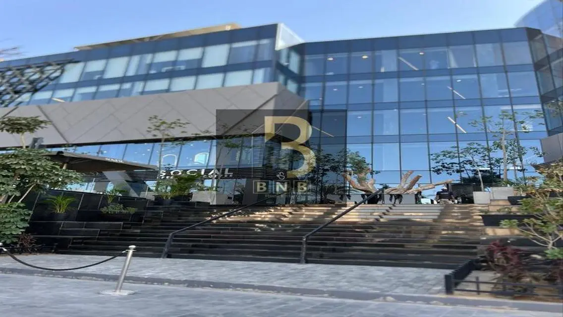 شقة فاخرة للإيجار بمساحة 800 متر