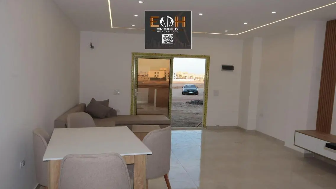 Luxury Villa for Sale with Spacious Living