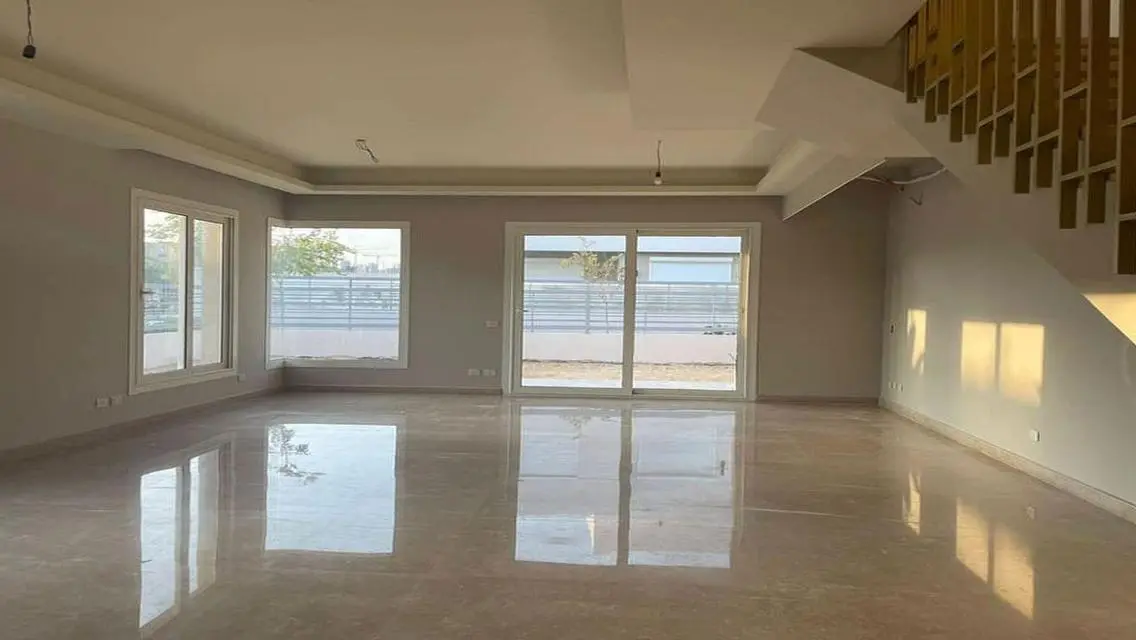Luxurious Palace for Sale with Private Pool and Garden