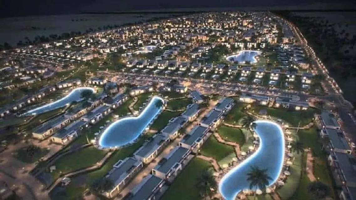 Luxurious Apartment Overlooking Lakes for Sale