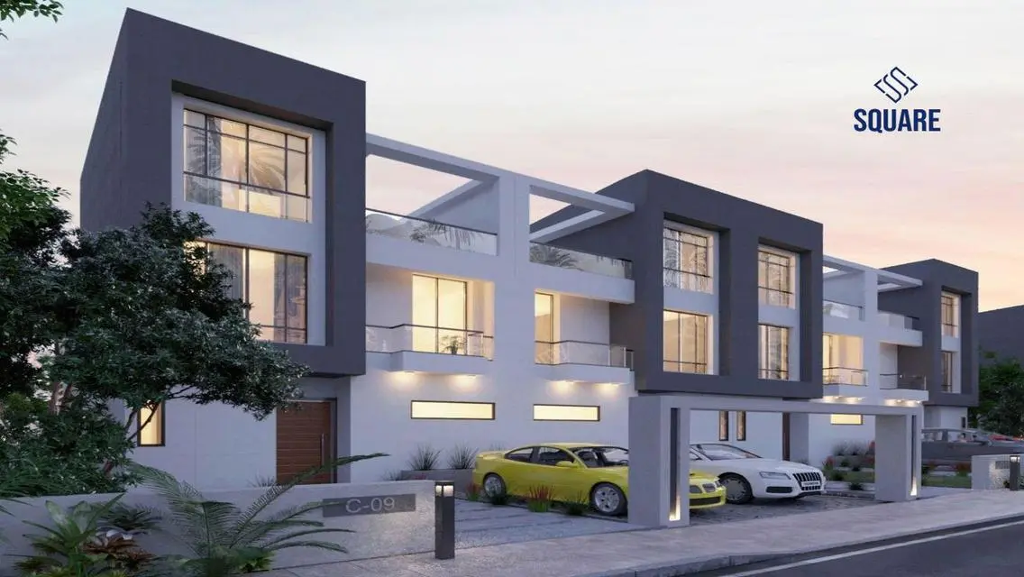 Luxury Apartment Overlooking Lakes at 34-Lake-West