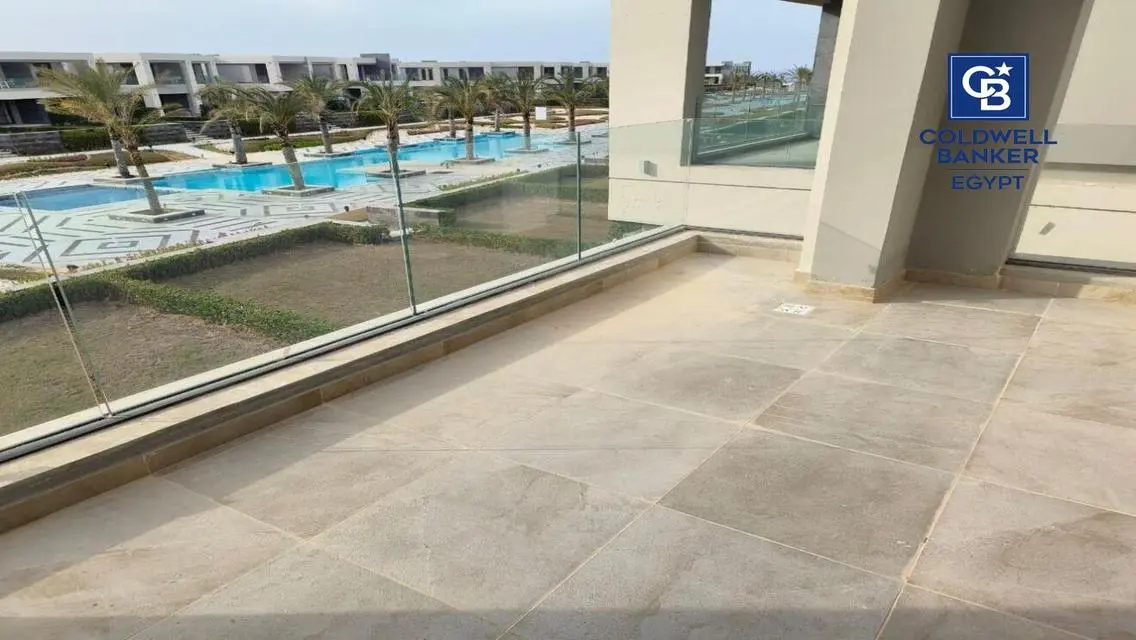 Luxury Apartment with Balcony and Security Guard in Cairo