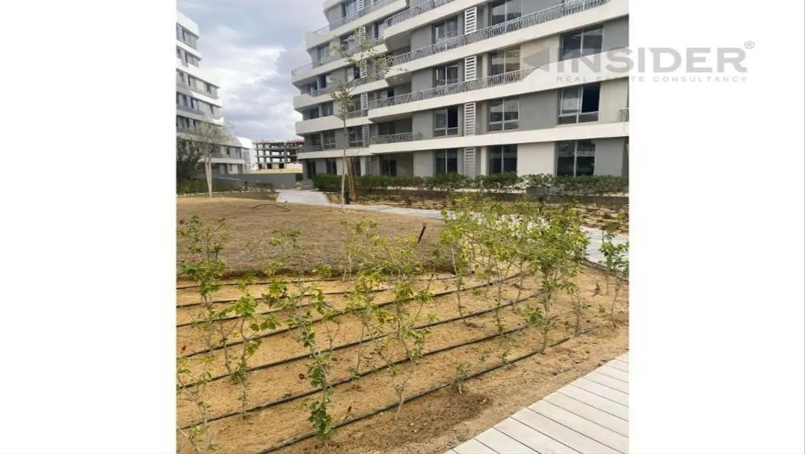 Luxury Apartment of 350m² with Lake View
