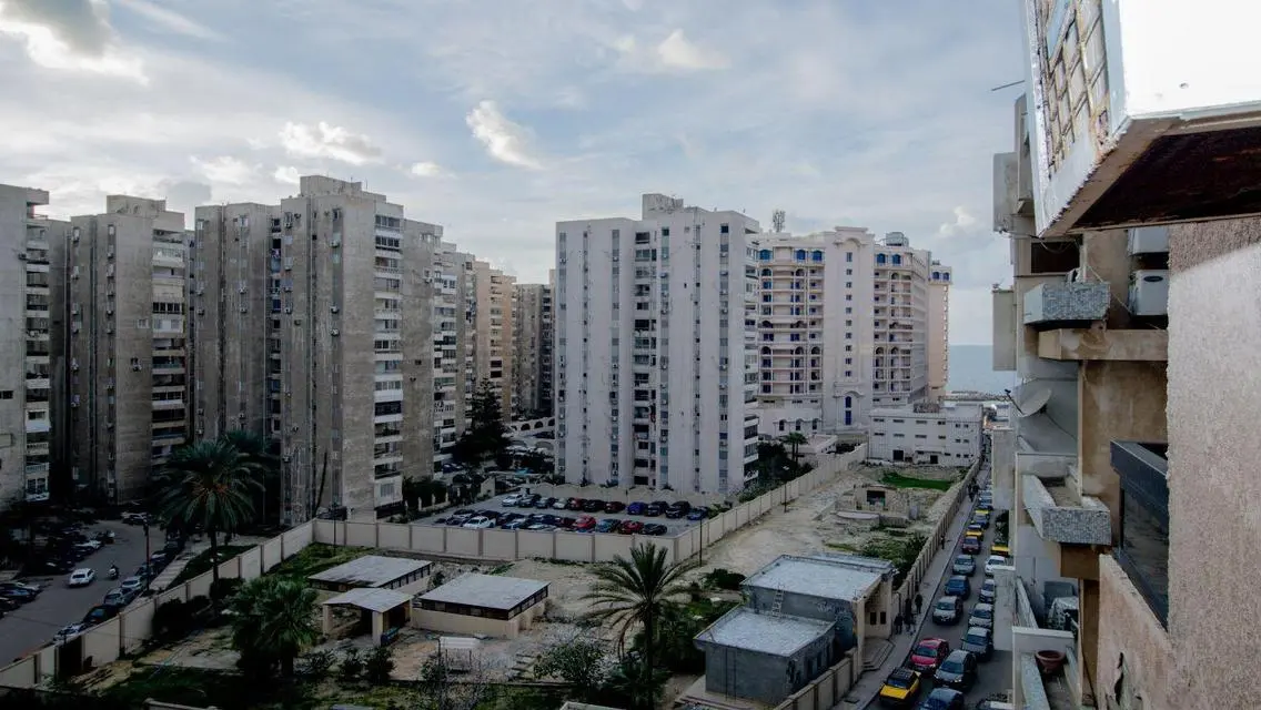 شقة رائعة بـ 4 غرف نوم للإيجار في بلوكلي، الإسكندرية