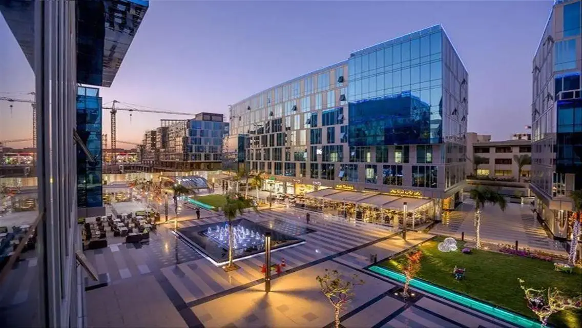 Luxury Apartment with Spacious Living and Excellent Amenities