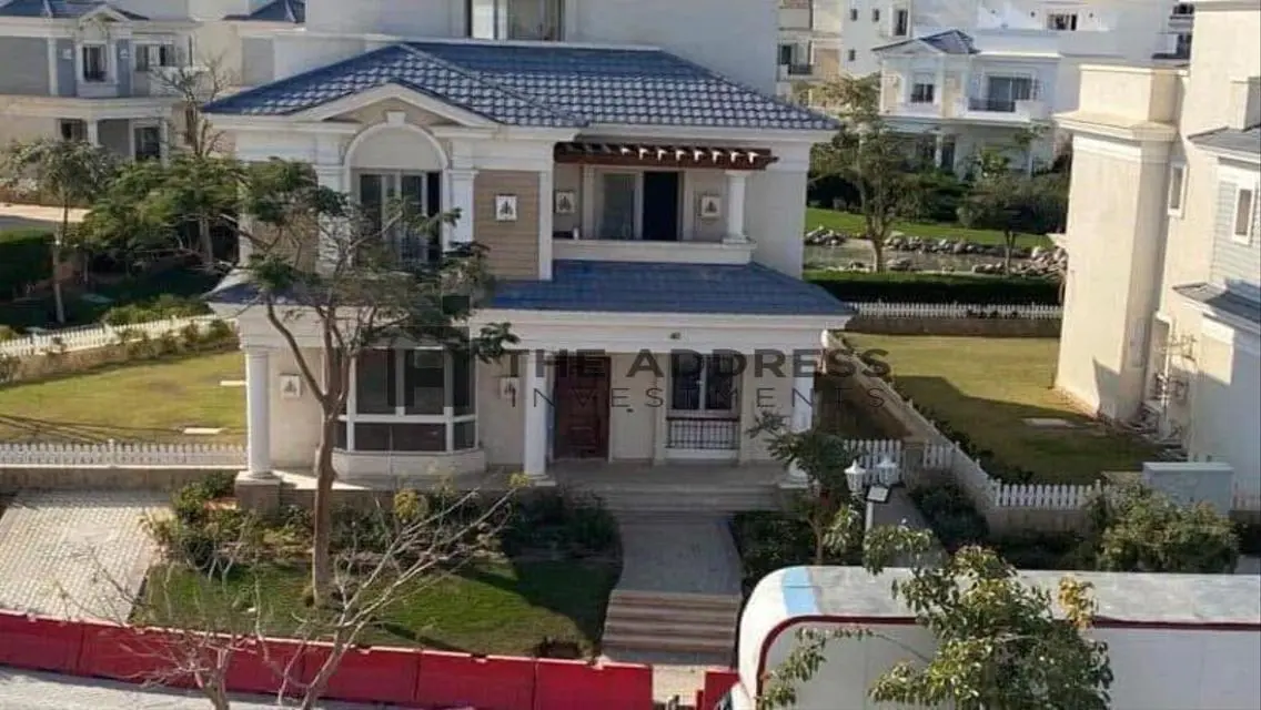 Luxury Villa in New Cairo Compound