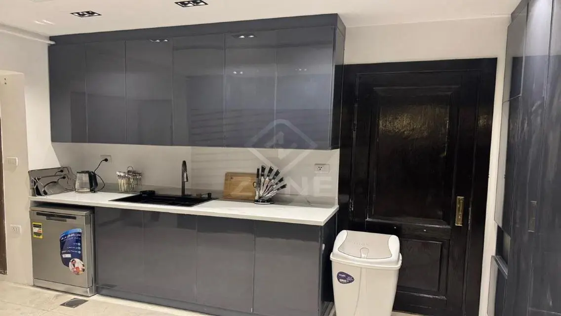 Luxury Apartment with Spacious Design in a Prime Location