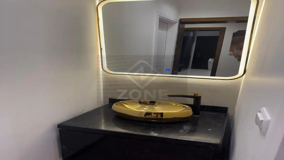 Luxury Apartment with Spacious Design in a Prime Location