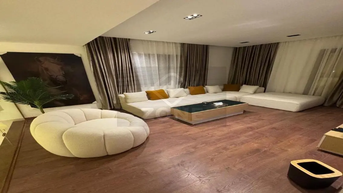 Luxury Apartment with Spacious Design in a Prime Location