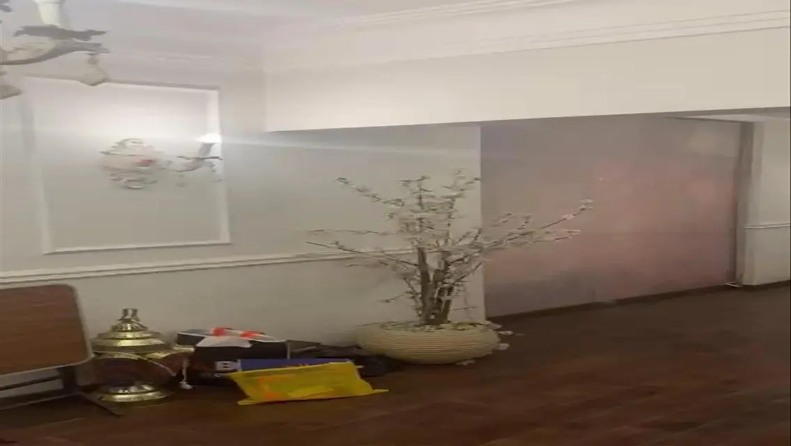 شقة فاخرة مع شرفة للبيع