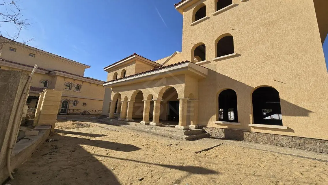 Luxury Villa for Sale in A-VG2 Area